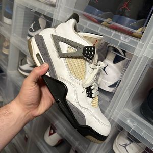 Jordan 4’s - White Cement